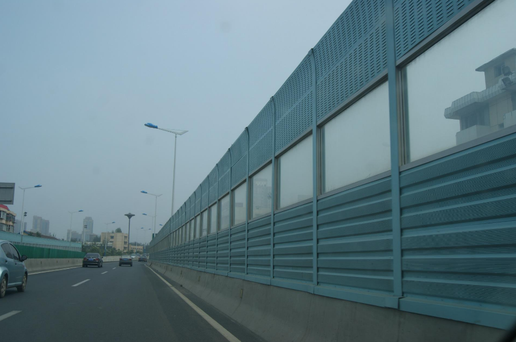 錦州道路噪音治理工程；錦州高速隔聲屏障